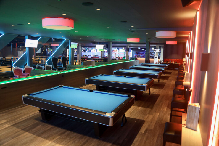 Unsere 5 Brunswick Billard Tische