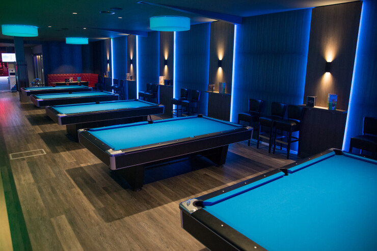 Unsere 5 Brunswick Billard Tische